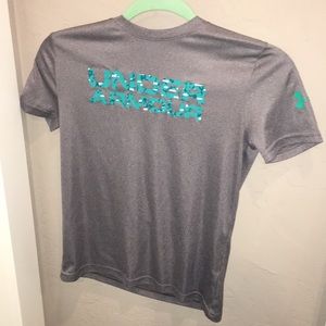 Girls under armour shirt